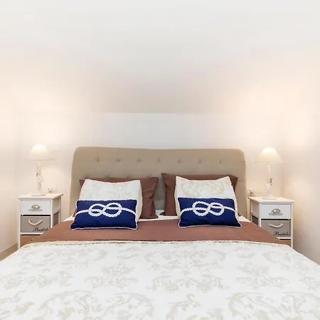 Apartment Priko 63 *